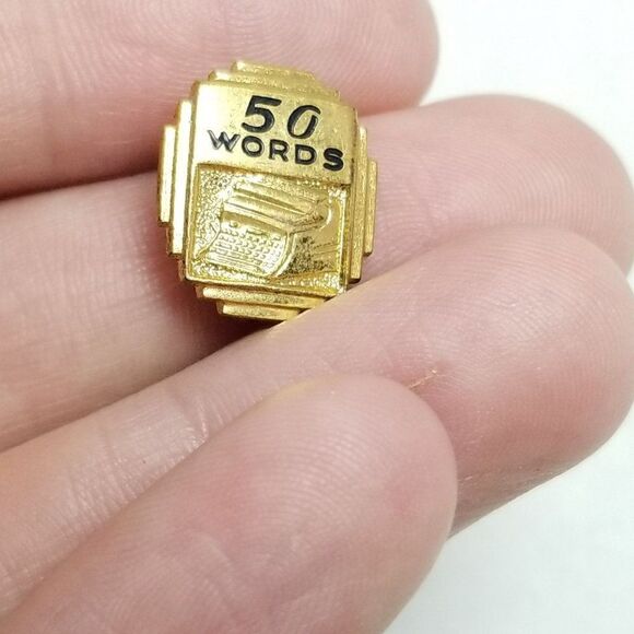 Vintage 50 Words a Minute Typing Award Pin, Gold Tone Brooch, Retro Estate - Picture 2 of 5